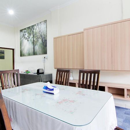 Embe Joglo Homestay Maguwo Exterior photo