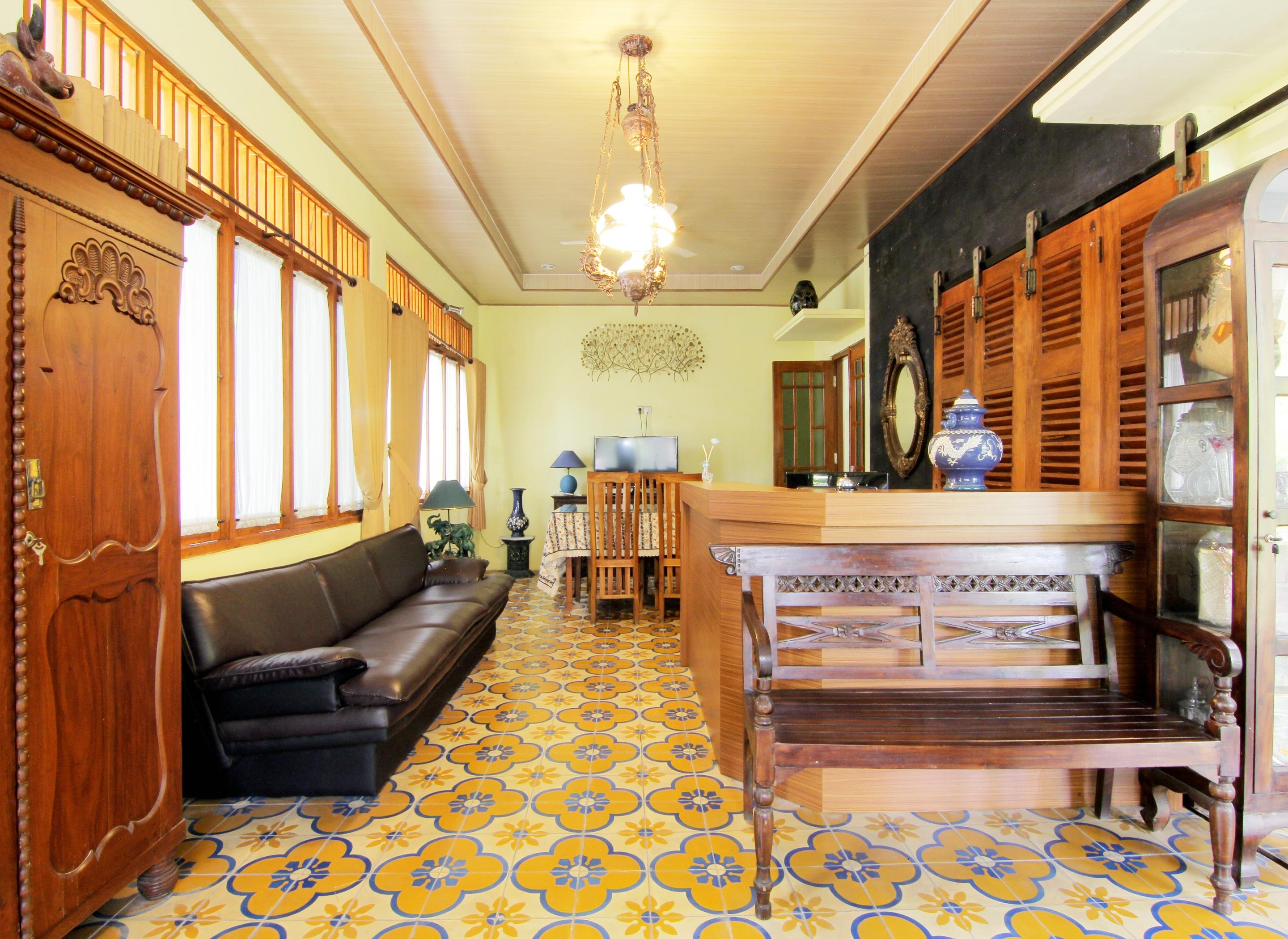 Embe Joglo Homestay Maguwo Exterior photo
