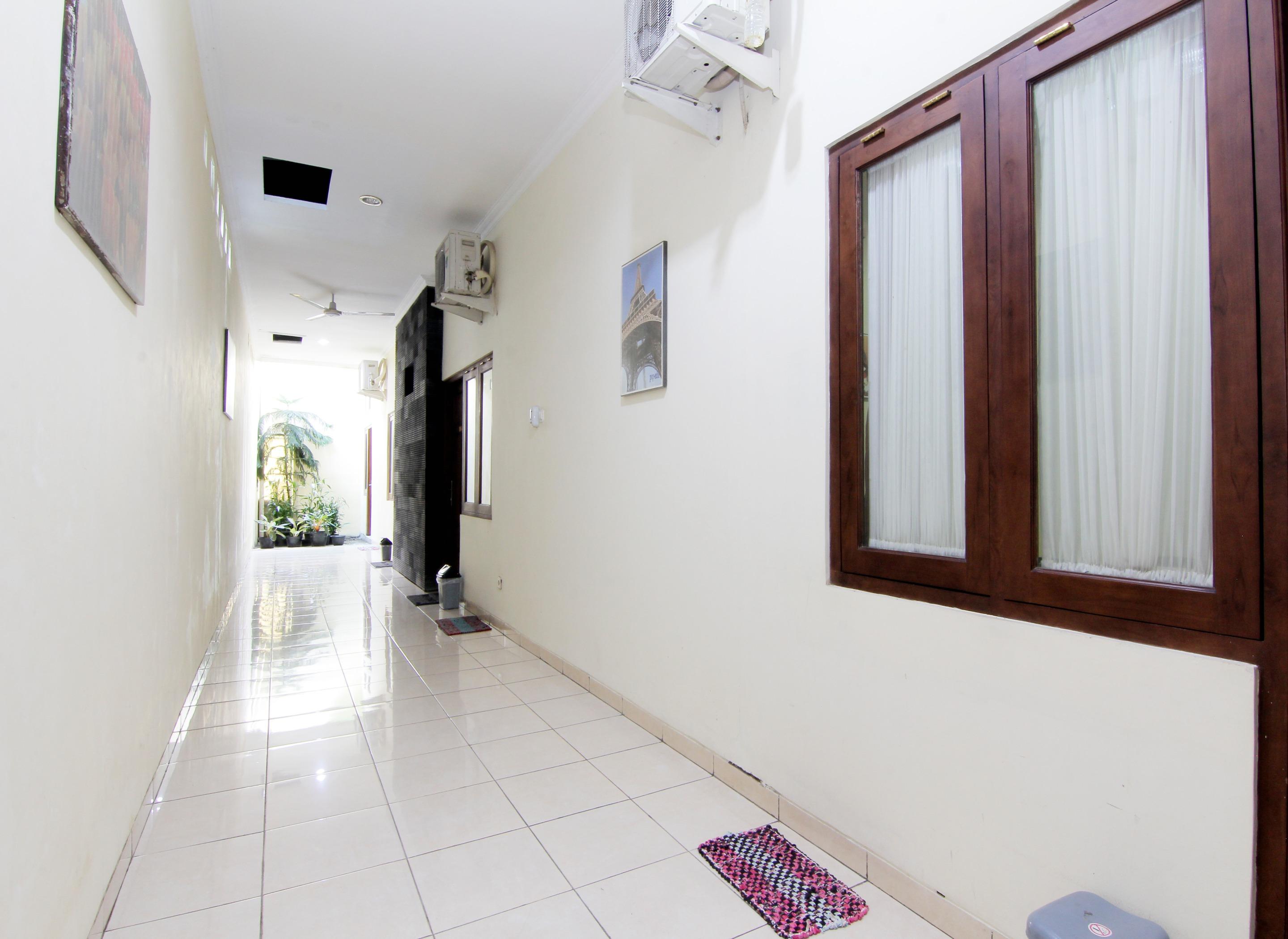 Embe Joglo Homestay Maguwo Exterior photo