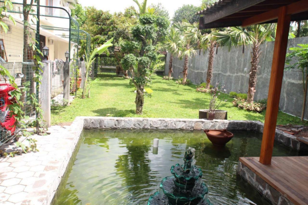 Embe Joglo Homestay Maguwo Exterior photo