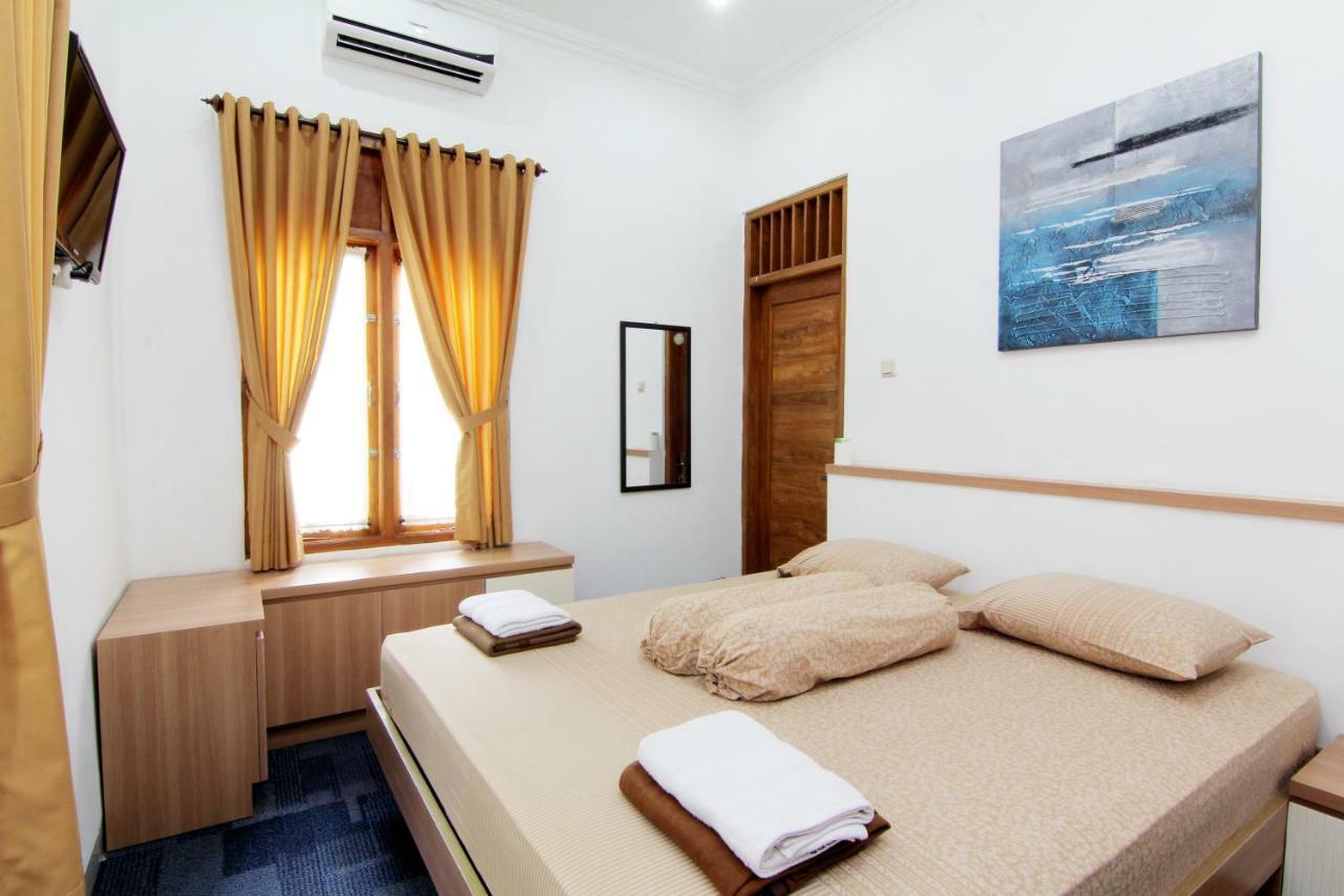 Embe Joglo Homestay Maguwo Exterior photo