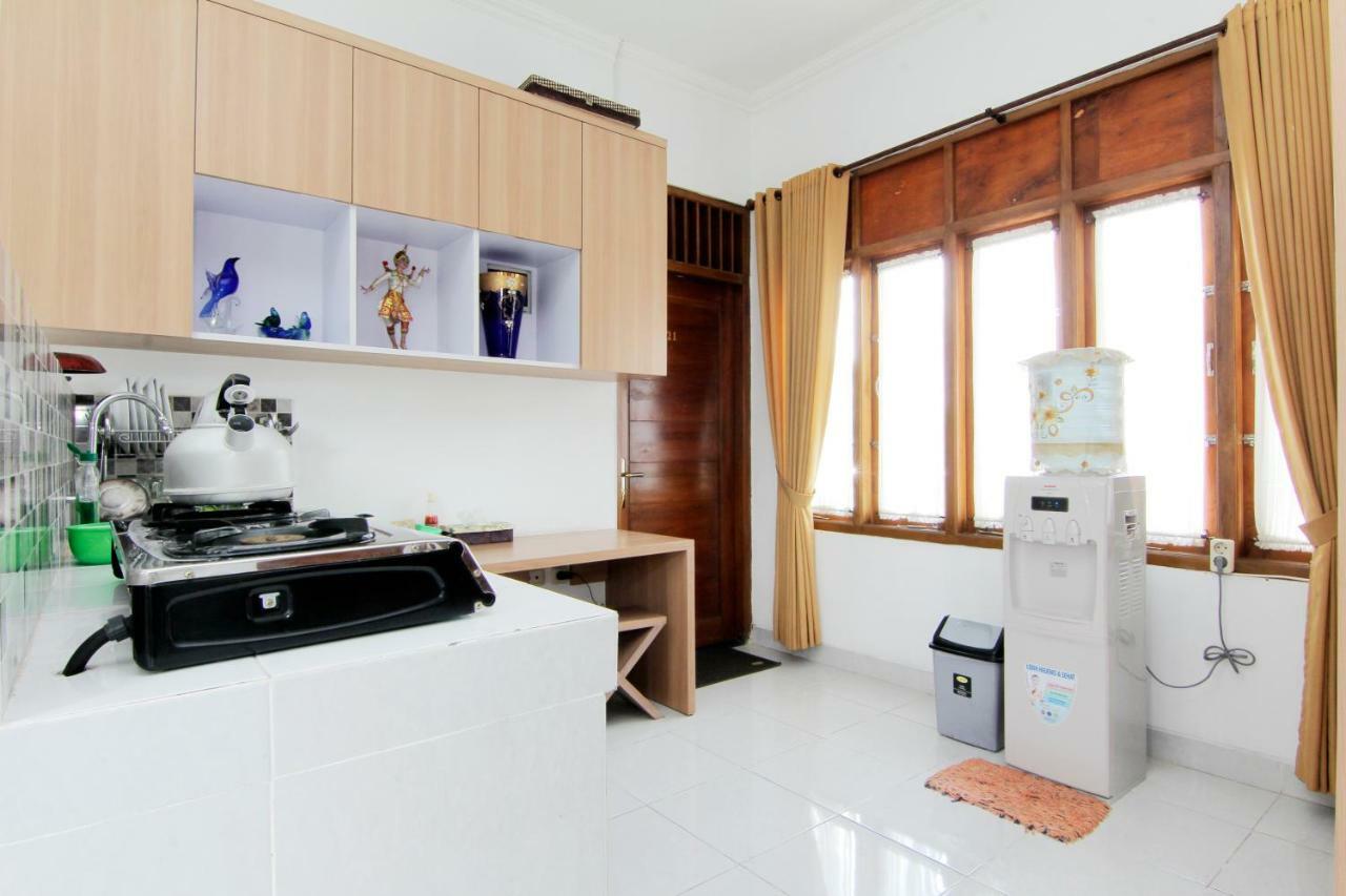 Embe Joglo Homestay Maguwo Exterior photo